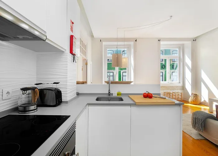 Whome Elegant Flat In A Top-notch Location *