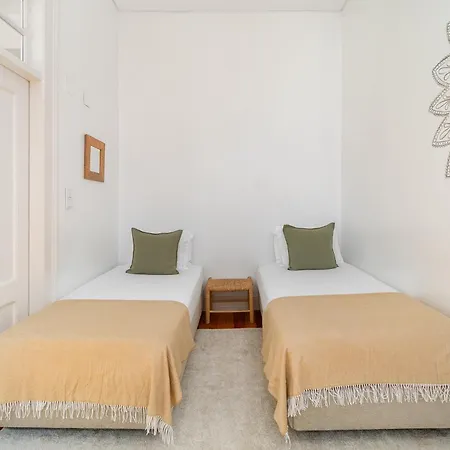 Apartment Whome Elegant Flat In A Top-notch Location Lisbon